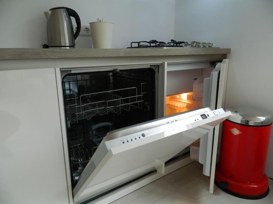 Modern En Sfeervol Appartement Aan Zee Met Airco Zoutelande Exteriér fotografie