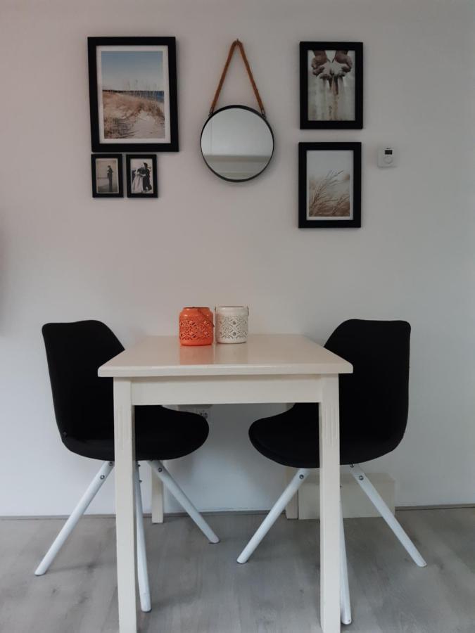 Modern En Sfeervol Appartement Aan Zee Met Airco Zoutelande Exteriér fotografie